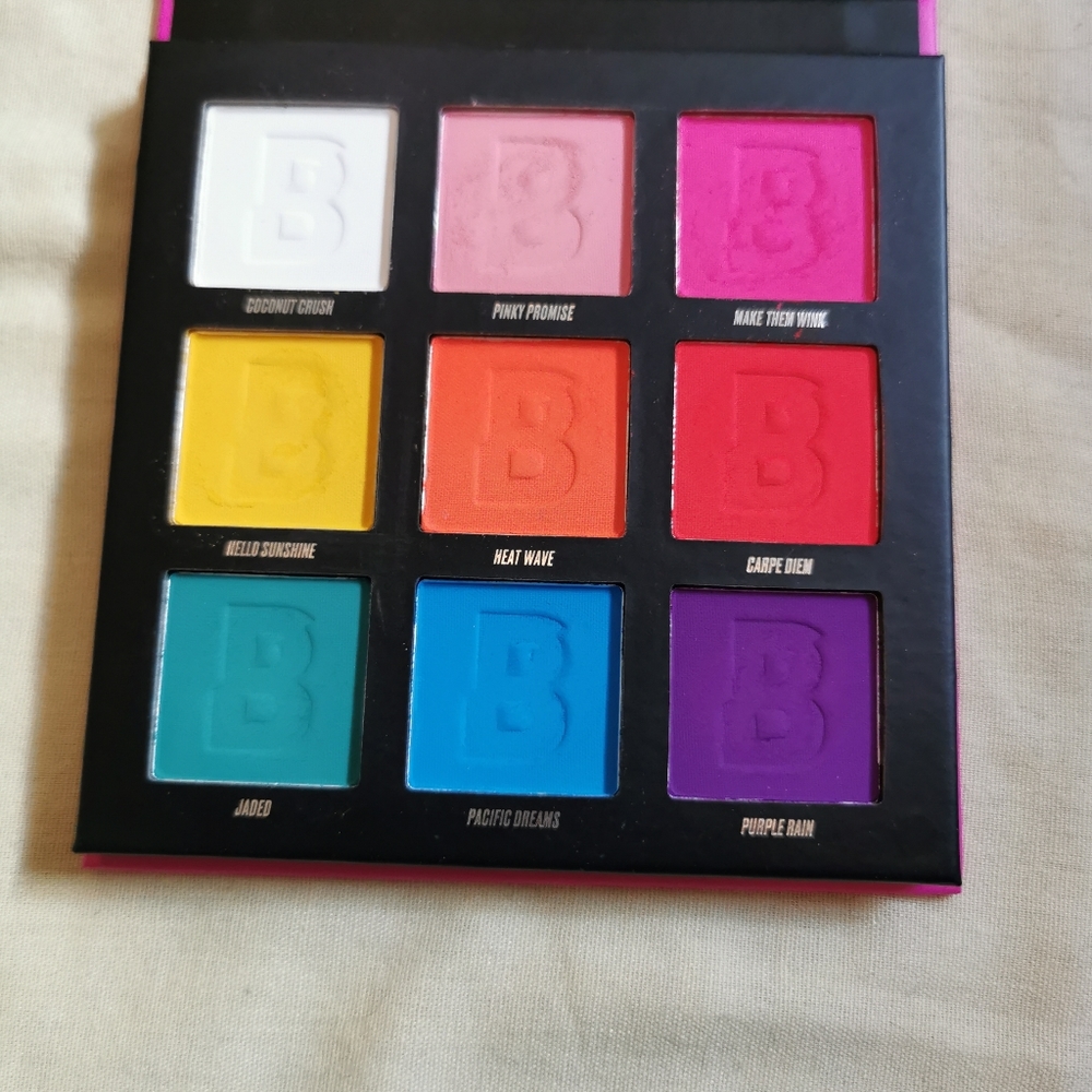 Beautybay Brights 9 palette